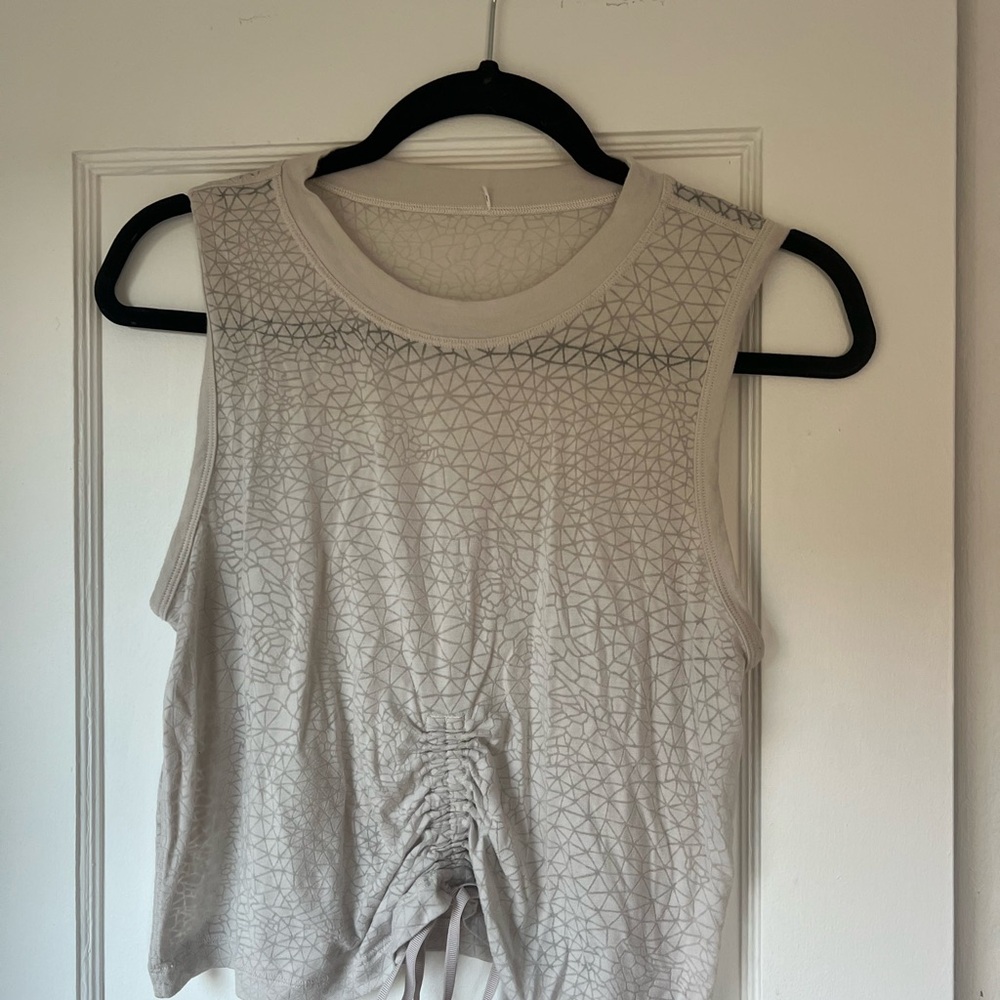 Lululemon workout top